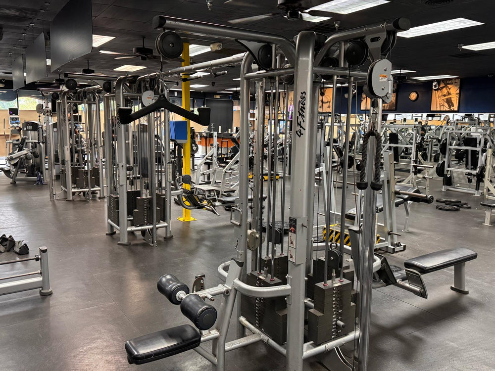 Life Fitness Signatures Series 12 Station Jungle Gym